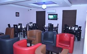 De Rigg Place - Alaka Estate, Surulere